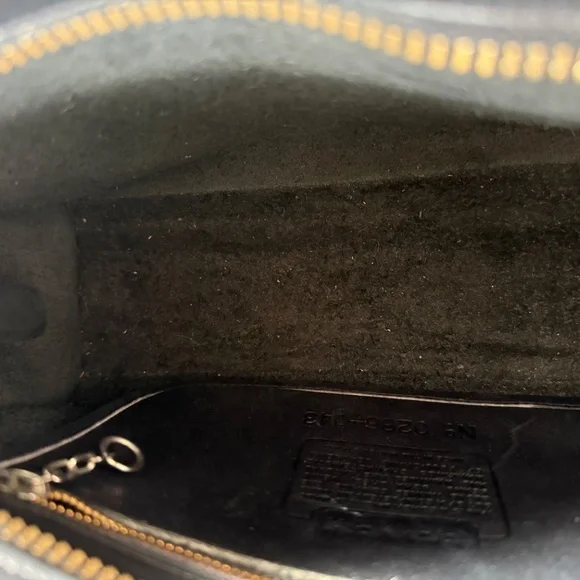 VINTAGE Coach Swagger 9820 Black Pre-94 - Picture 4 of 7